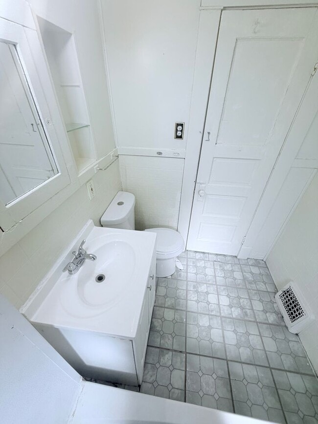 Building Photo - 3395- 3397 W. 100th