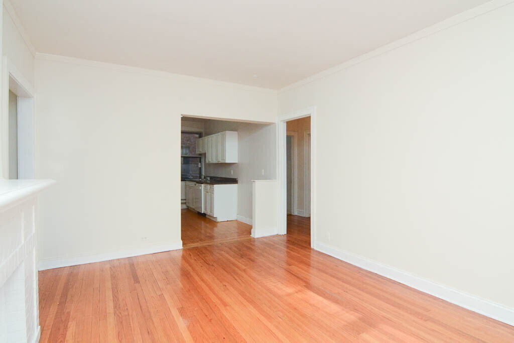 Building Photo - 1315 Oak Ave