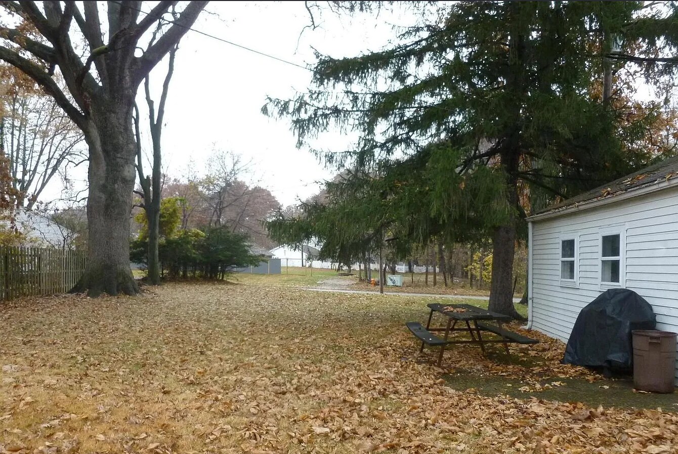 Building Photo - 3703 13th Ave