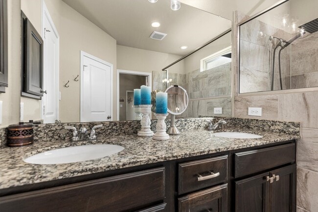 Building Photo - 19122 Panther Cave Ct