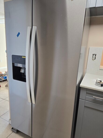 Building Photo - 11750 SW 18th St