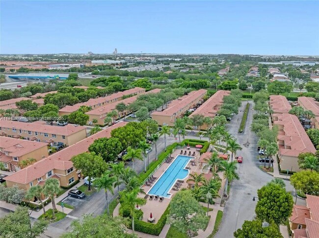 Building Photo - 8422 NW 140th Terrace