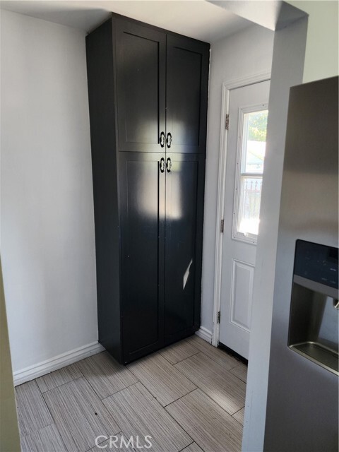 Building Photo - 1459 W 102nd St