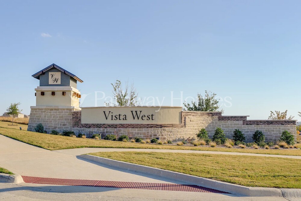 Building Photo - 11104 Santana Dr