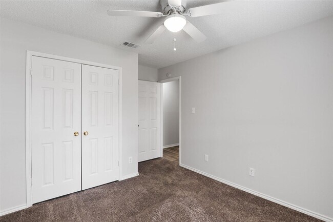 Building Photo - Welcome to this stunningly updated, three-bedroom, two-bath home located in the desirable Valley ...