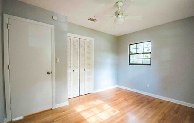 Building Photo - Fabulous home near the fairgrounds-$500 of...