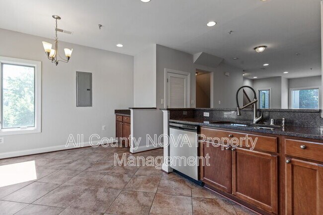 Building Photo - 1384 Talbert Ct SE