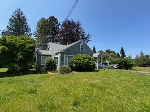 Building Photo - 17511 100th Ave SW
