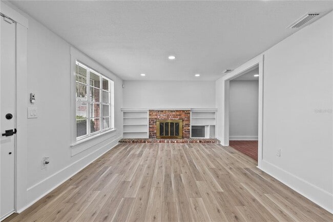 Building Photo - 1803 E Orange Ave