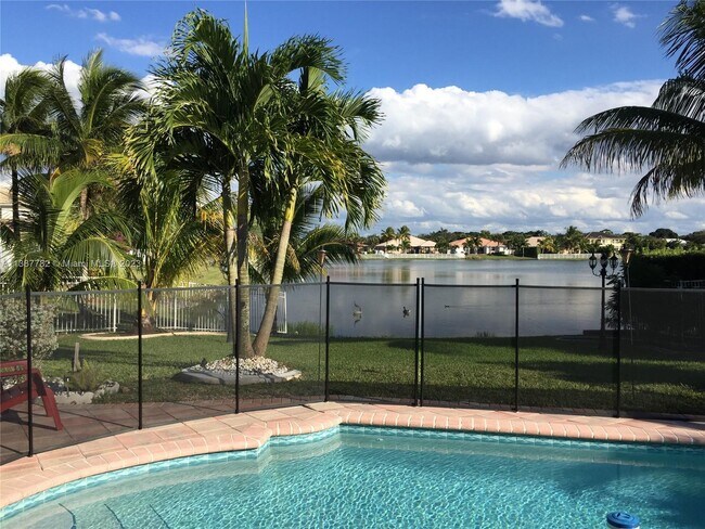 Building Photo - 5022 Stillwater Terrace