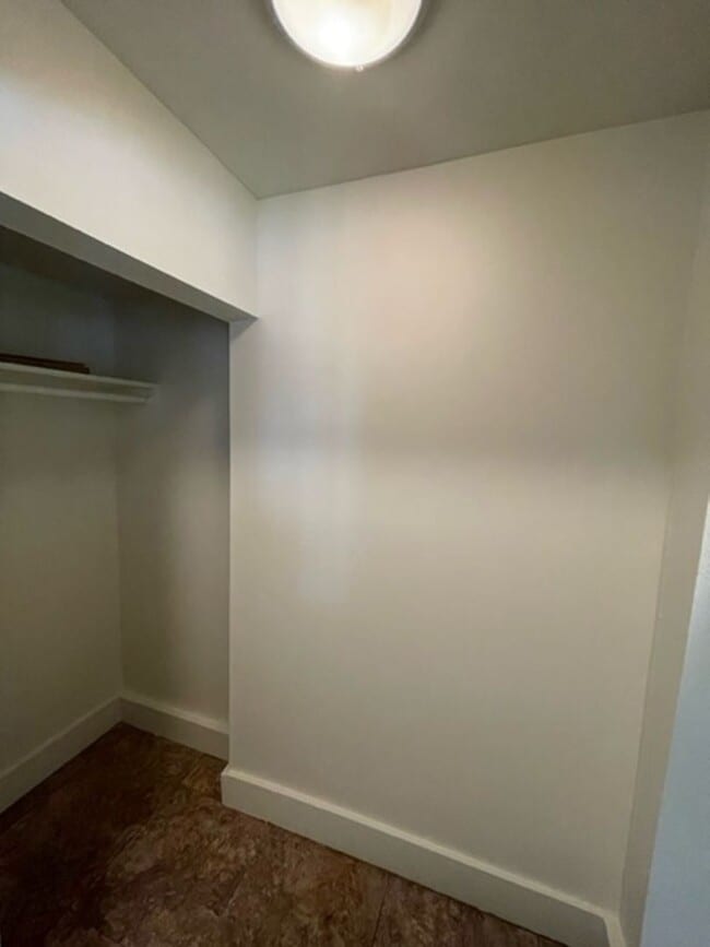 Building Photo - 21-23-23 Lyman St