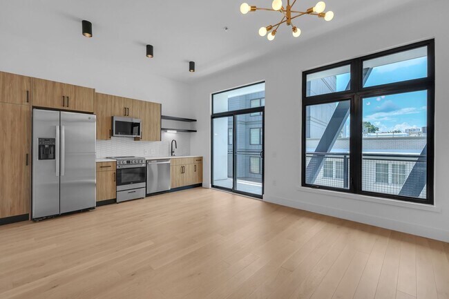 Building Photo - 567 Ponce De Leon Ave NE