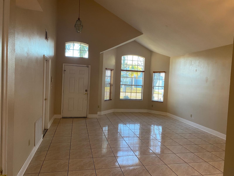 Building Photo - 1413 Abberton Dr