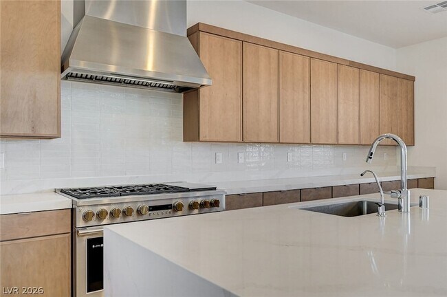 Building Photo - 10022 Digne Ct