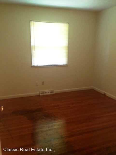 Building Photo - 2 br, 1 bath House - 1972 Spring Station D...