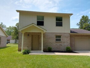 Building Photo - 3 BR 40%