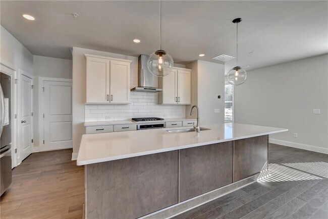 Building Photo - 1241 Waldon Xing