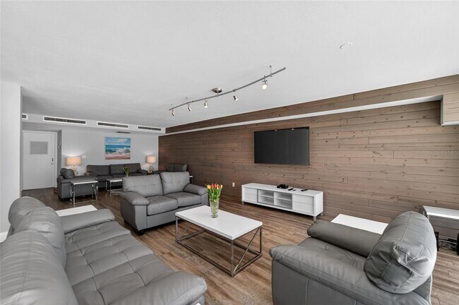 Building Photo - 4450 Gulf Blvd