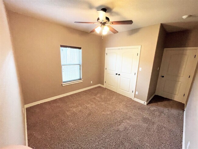 Building Photo - 3699 Canyon Ln