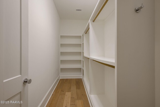Building Photo - 102 Drifting Sands Ln