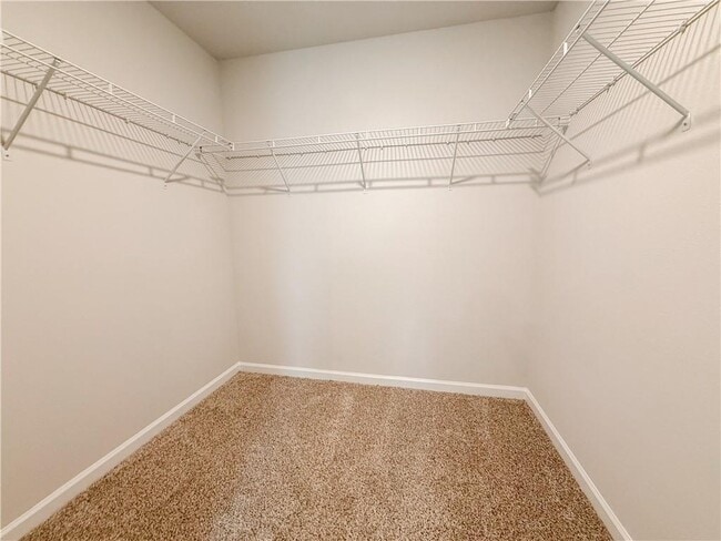 Building Photo - 5205 Pinyon Dr