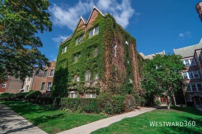 Primary Photo - 821 Brummel St