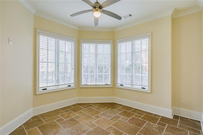 Building Photo - 35 Mt Paran Rd NW