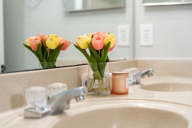 Building Photo - Lifestyle in Villanova at Hunter's Creek- ...