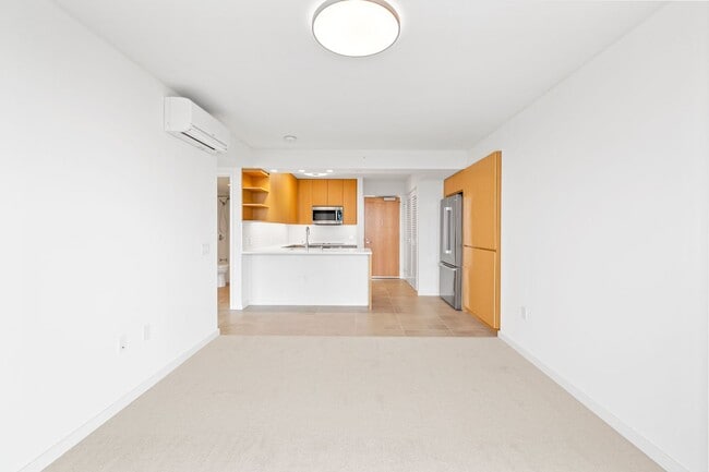 Building Photo - 2350 Sky Ala Moana West #2304