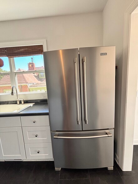 Building Photo - 620 Massey Ave