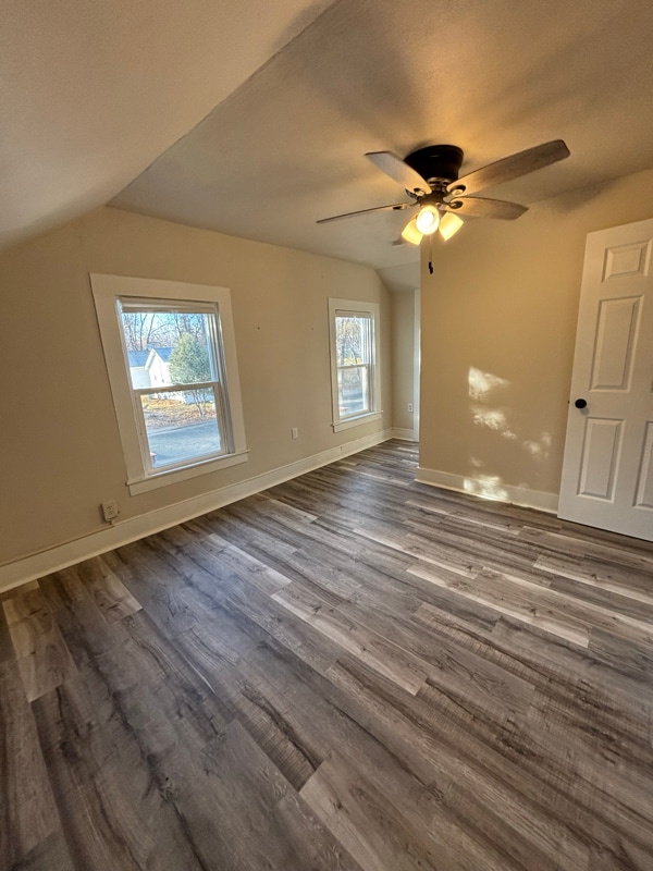 Building Photo - 517 7th St E