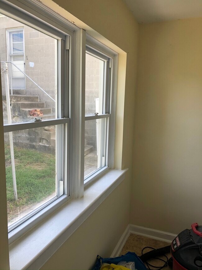 Laundry room - 825 Maple Ave