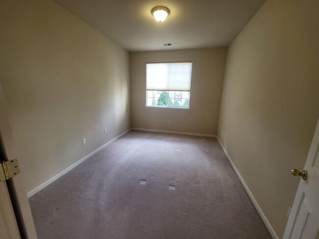 Building Photo - 353 Royal Troon Dr