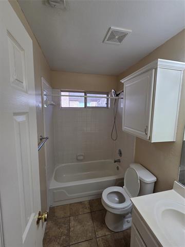 Building Photo - 2308 Welch Pl