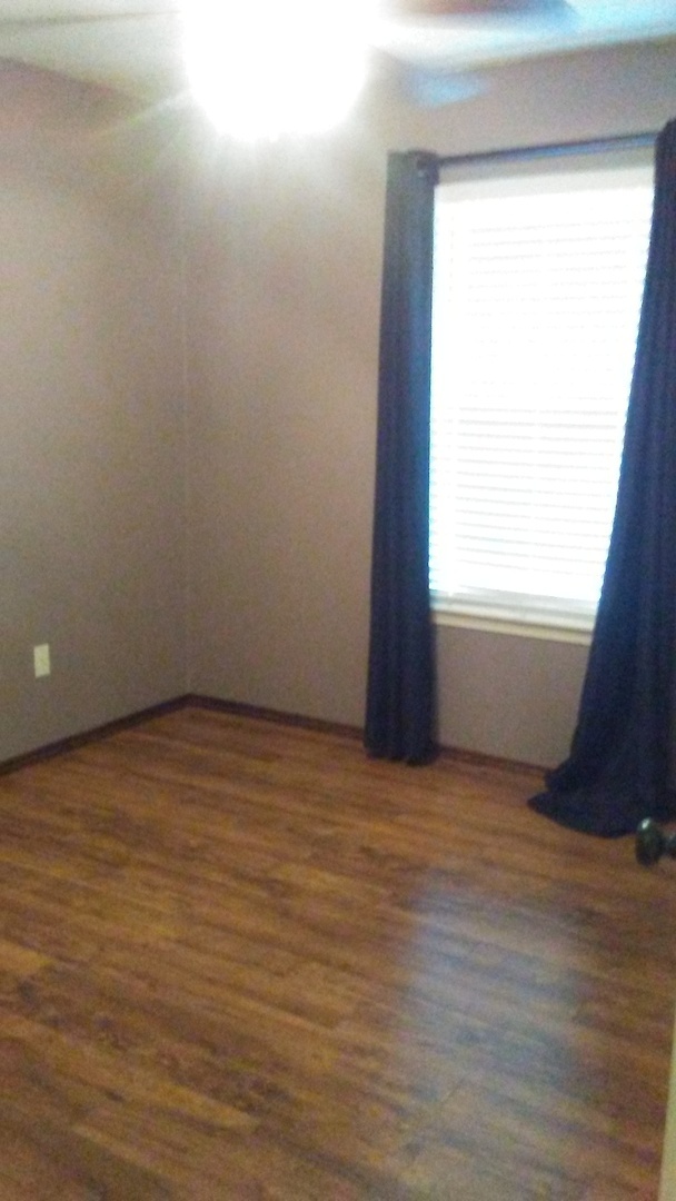 Primary Photo - Beautiful 3 bed, 2 bath, 2 car garage home...