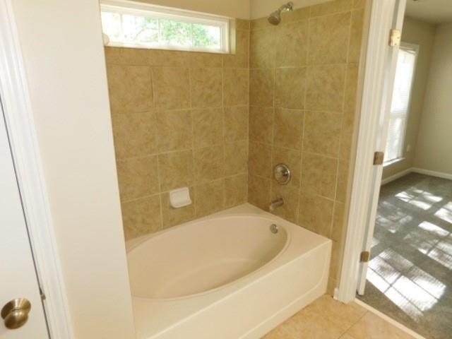 Building Photo - 3286 Welmingham Dr SW