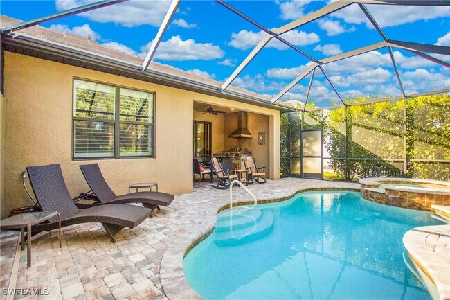 Building Photo - 7674 Jacaranda Ln