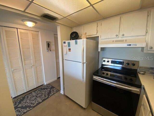 Building Photo - 4575 Cove Cir