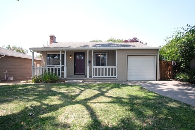 Primary Photo - Charming 3-bedroom, 1-bathroom in Sacramento.