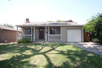 Building Photo - Charming 3-bedroom, 1-bathroom in Sacramento.