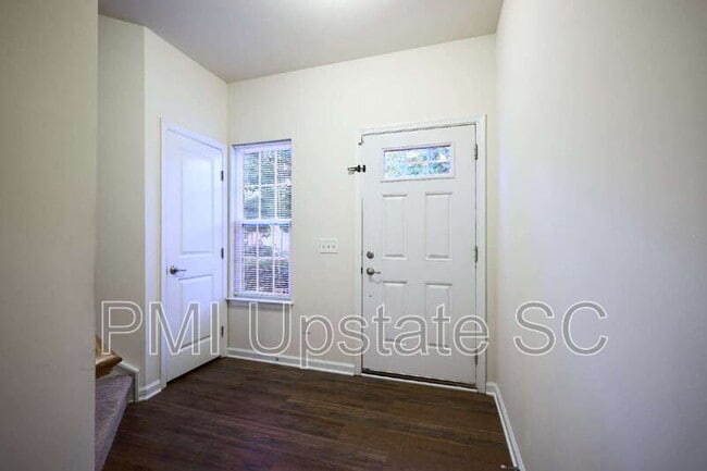 Building Photo - 457 Woodbark Ct