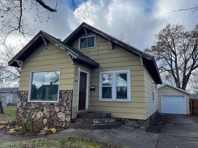 Building Photo - 3 Bed 1 Bath Single Family Home in Wausau