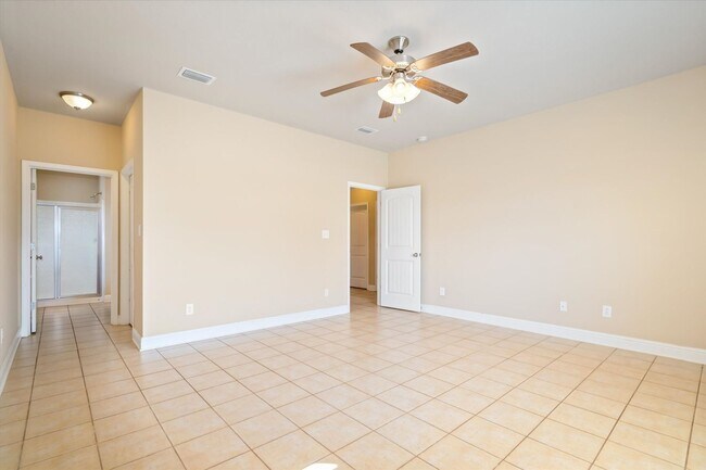 Building Photo - UPCOMING LISTING