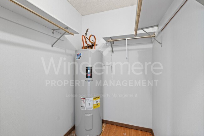 Building Photo - 2702 E 31st Ave