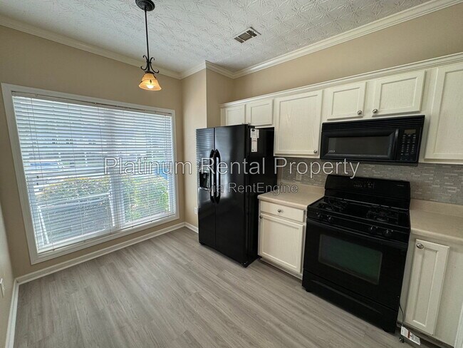Building Photo - 45 Pearl's Way