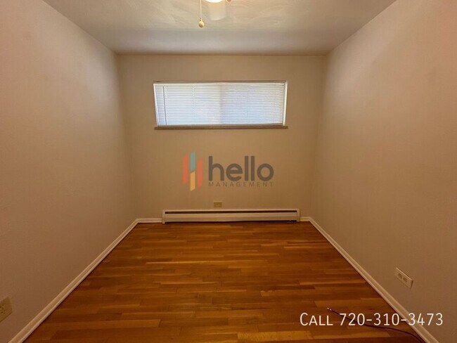 Building Photo - 2516 Quay St