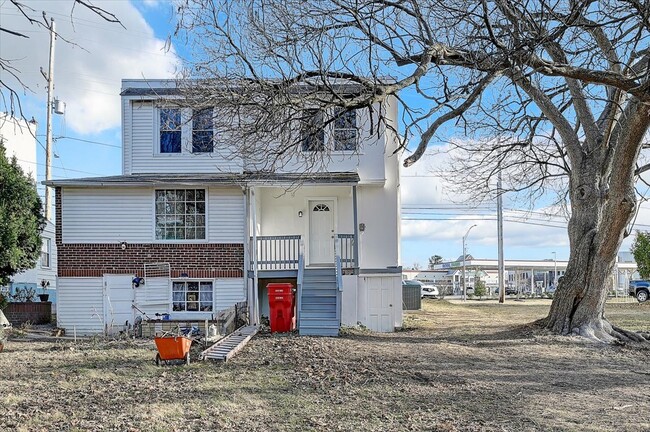 Building Photo - 1843 Markley St