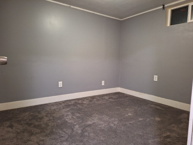 Building Photo - 5508 Maudine Ave