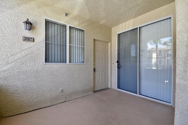 Building Photo - Next To Durango Casino | Gated Community | Laminate Floors | Community Fitness