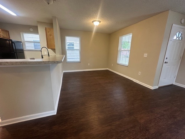 Building Photo - Coming Soon! Spacious 4 Bedroom Home with Fenced Yard!